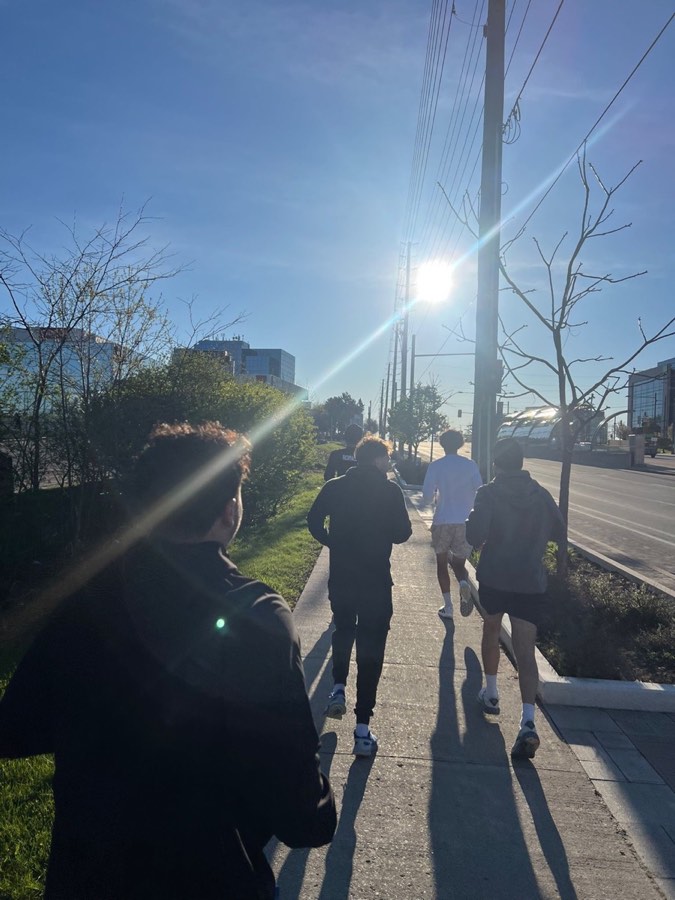 Run 007 — morning crew rolls deep
